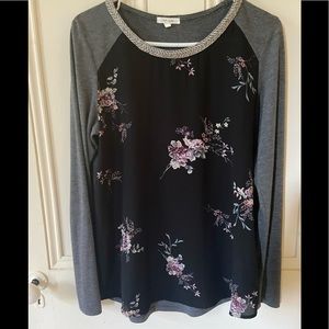 Maurice’s floral  blouse top